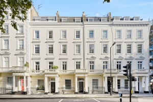 St. George's Square. London SW1V 2HX, Pimlico
